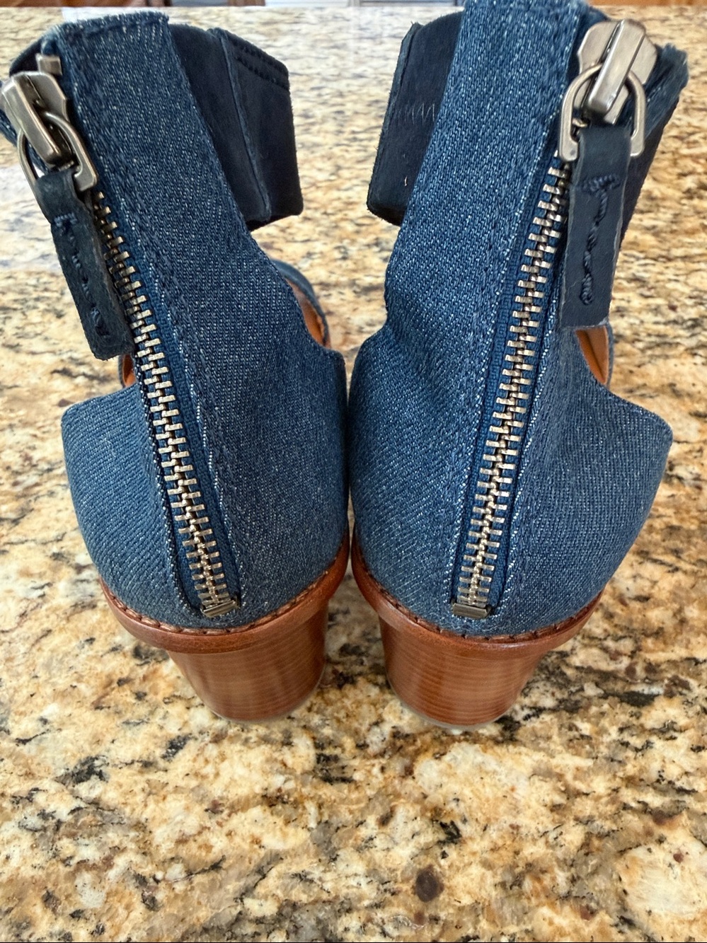 Frye Brielle denim zip back block heel - Picture 3 of 4